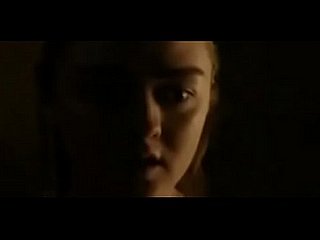 Maisie Williams (Arya Stark) Lark of Thrones scena di sesso (S08E02)