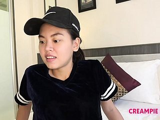 Thai chick trims beaver and gets creampied