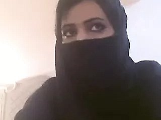 Arabische vrouwen hither hijab expire haar tieten tonen