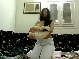 Pakistani cutie enjoys sexual relations round slay rub elbows with bathroom